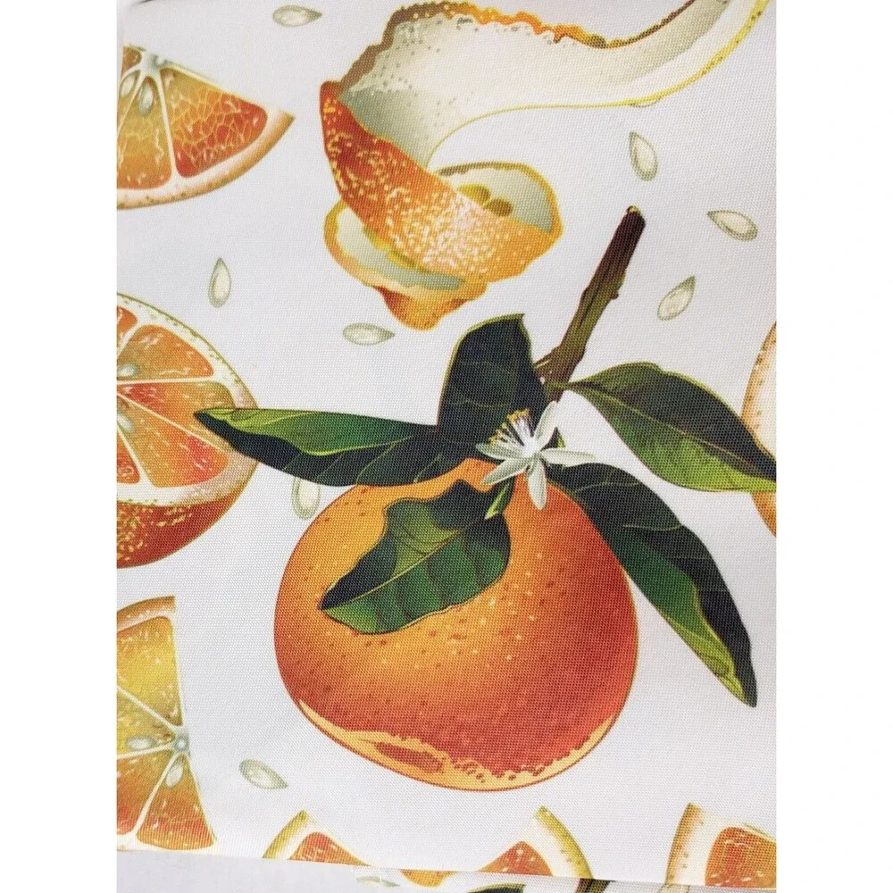 1 Printed Fabric Tablecloth,70